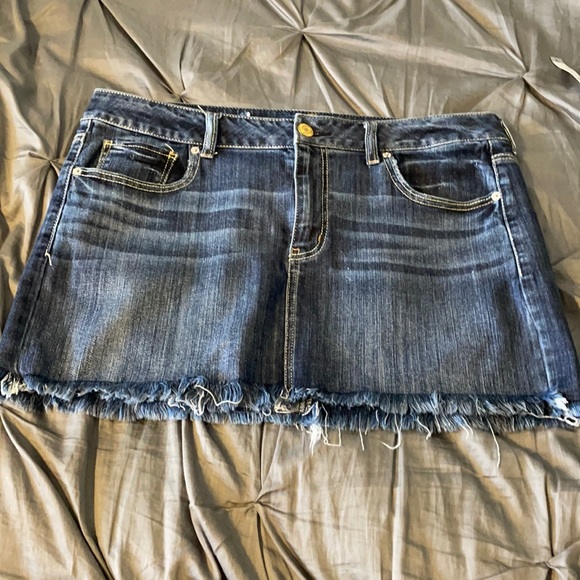 American Eagle Outfitters Dresses & Skirts - American Eagle jean mini skirt, size 16
